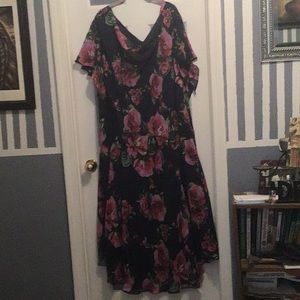 NWT 4x Navy blue dress with pink roses
